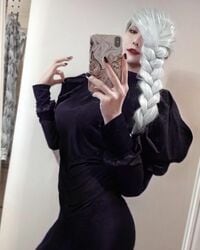 コスプレイヤー・LAY、「呪術廻戦」冥冥の妖艶な自撮りコスに「直視出来ません」とファン興奮