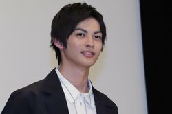 神尾楓珠「家にキャストがいます」 自宅にいる霊が映画『樹海村』に出演！？