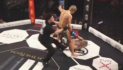 三浦孝太戦での衝撃KOをほぼ再現…！ “ブレイキングダウンの闘神”、安保瑠輝也の愛弟子を戦慄の左ヒザで失神させる