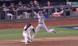 これは… フリーマン、“執念の激走”が「泣ける」 右足痛をこらえ“魂の全力プレー”「カッコ良すぎる」