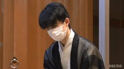 藤井聡太王位の「見たことがない一方的な負け」通算1勝7敗の“天敵”豊島将之竜王に苦戦が続く理由