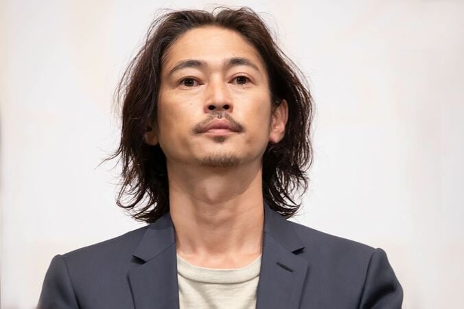 窪塚洋介、転倒で顔を負傷しファンからは「大丈夫ですか？」「キズ残りませんように」と心配の声 1枚目