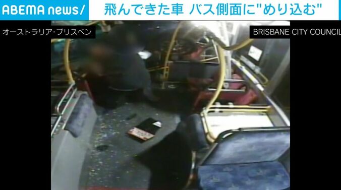 バス車内