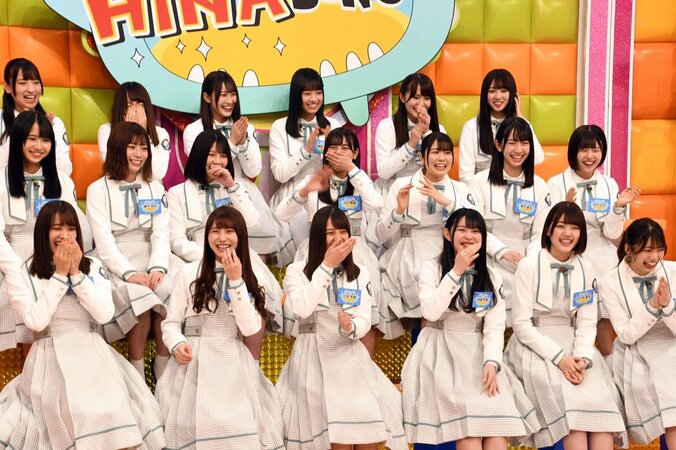 日向坂46、小籔のシゴキで新たな魅力が開花!? 佐々木久美「こんな柿崎初めて見ました」 11枚目