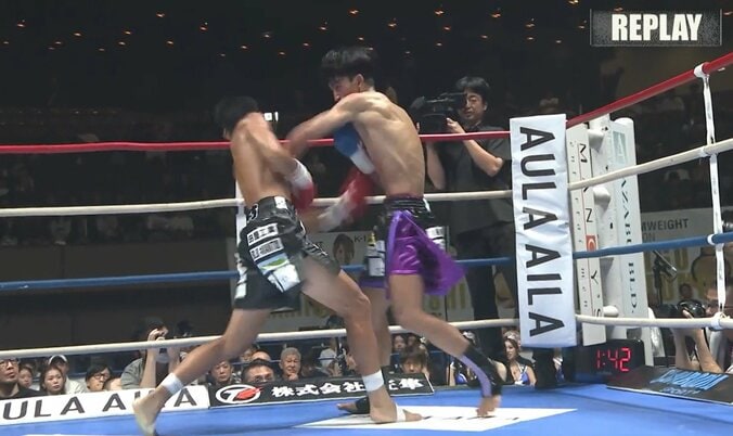 「何だそのパンチ」「すげー軌道」首が“ぐにゃり”衝撃KO 一撃カウンターに魔裟斗「ドンピシャで入った」 3枚目