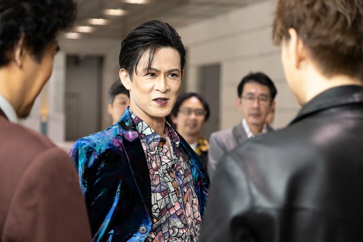 伊集院光は小室ファミリー「曲の裏でずっと不気味な笑いをしていてほしい」とオファーを受ける