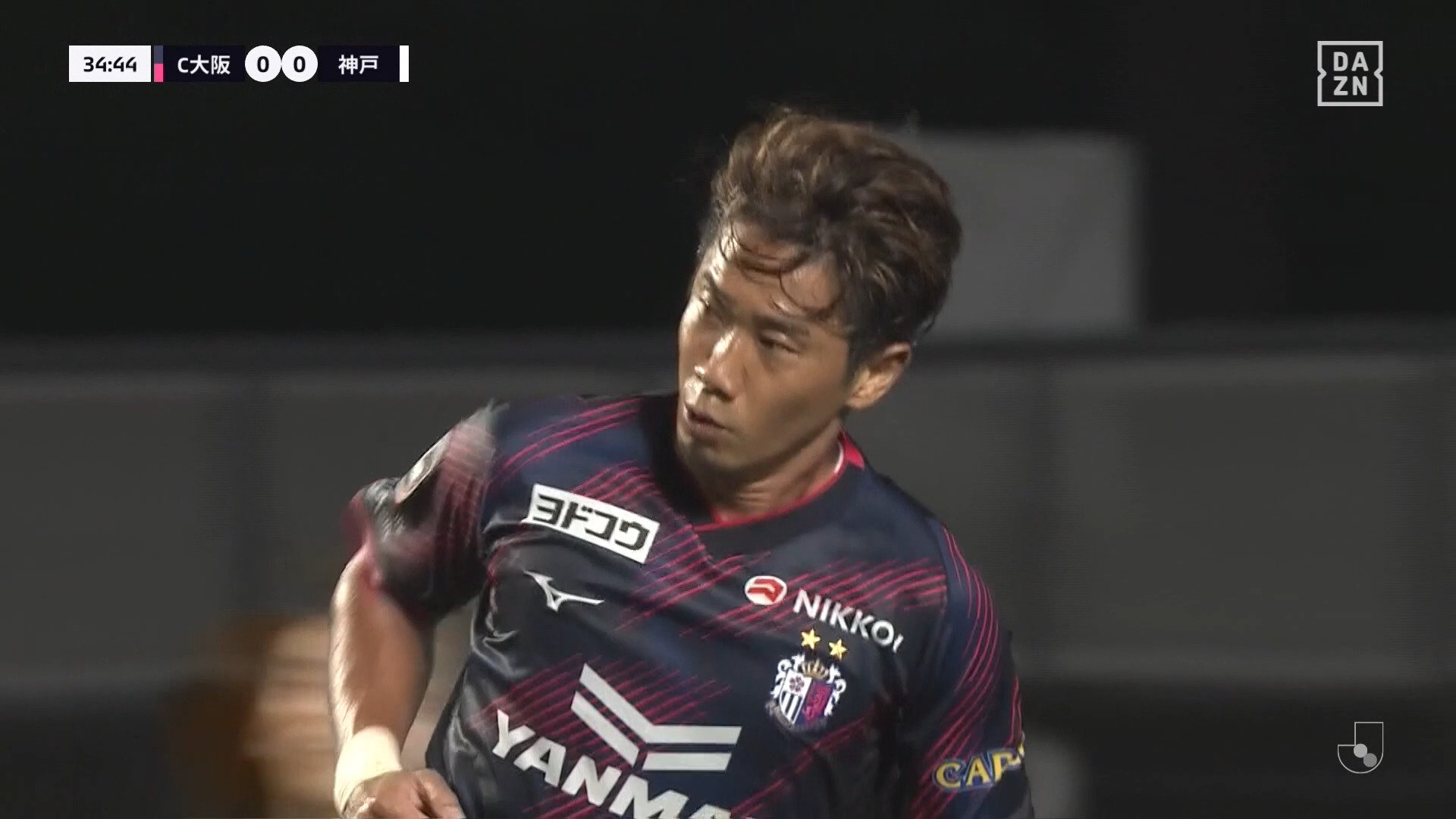 香川真司、守備5人の隙間を射抜く貫禄フィニッシュの瞬間