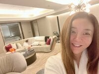 華原朋美『カハラホテルスイートルーム』