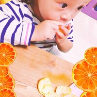 キンタロー。『寝れないよーん。でも!フルーツを♡』