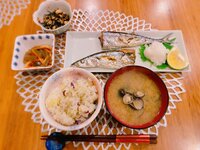 保田圭『秋刀魚とさつまいもご飯』