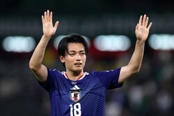 「本物の映像なのか？」日本代表FWの“漫画級パス”が世界で大バズり！「大会最優秀候補」「クレイジーだ」海外ファン衝撃【W杯】