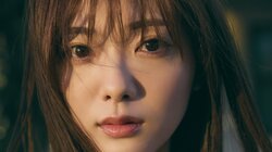 櫻坂46田村保乃、夕陽に包まれ憂いを帯びた表情 2nd写真集先行カット