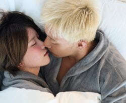 出会ってすぐの2人がベッドイン！音漏れキスを何度も重ね…鈴木福が大絶叫！