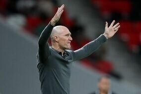 「100％失望した」POでW杯出場を逃したNZ指揮官、中東審判団のゴール取り消しに激怒！「FIFAは間違いを犯した。この試合を裁くレベルにない」