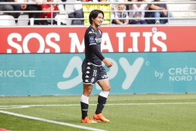 ｢こういうの泣きそうになる｣!! モナコMF南野拓実が待望の｢リーグアン初ゴール｣! ｢1G1Aの大活躍｣で伊東純也との日本代表対決を制する