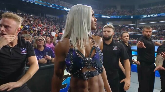 【映像】ムキムキ“超筋肉”女子、屈強SPをなぎ倒しまくる