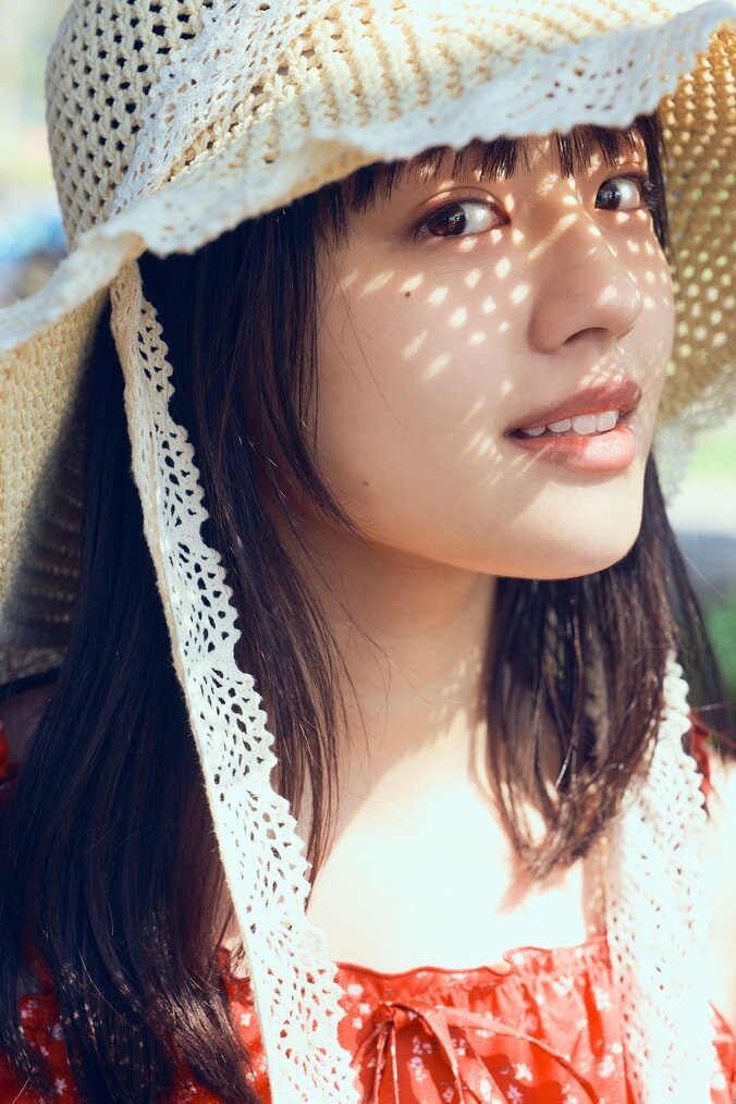 『御上先生』でメインキャストも ネクストブレイク筆頭株の俳優・上坂樹里、1st写真集を20歳の誕生日に発売へ 3枚目