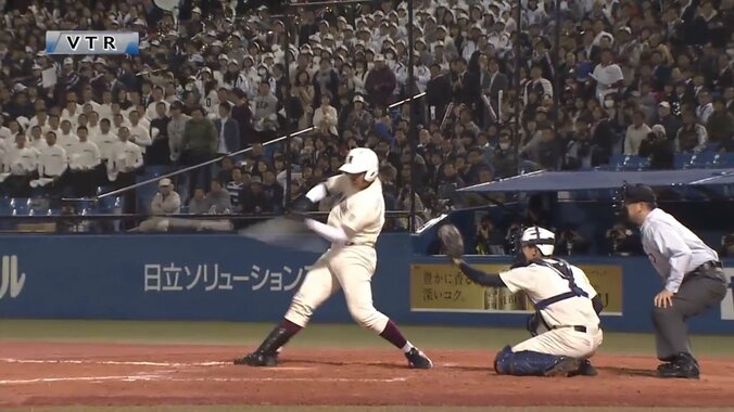 怪物・清宮幸太郎、特大弾連発！　史上初のナイター決勝戦で高校通算83・84号 2枚目