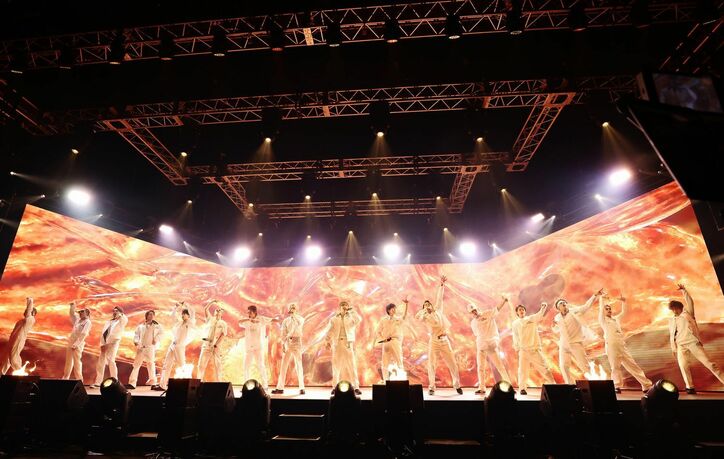 THE RAMPAGE、デビュー前からの軌跡を辿る年内ラストの単独ライブに、全31曲をパフォーマンス【LIVE×ONLINE BEYOND THE BORDER】