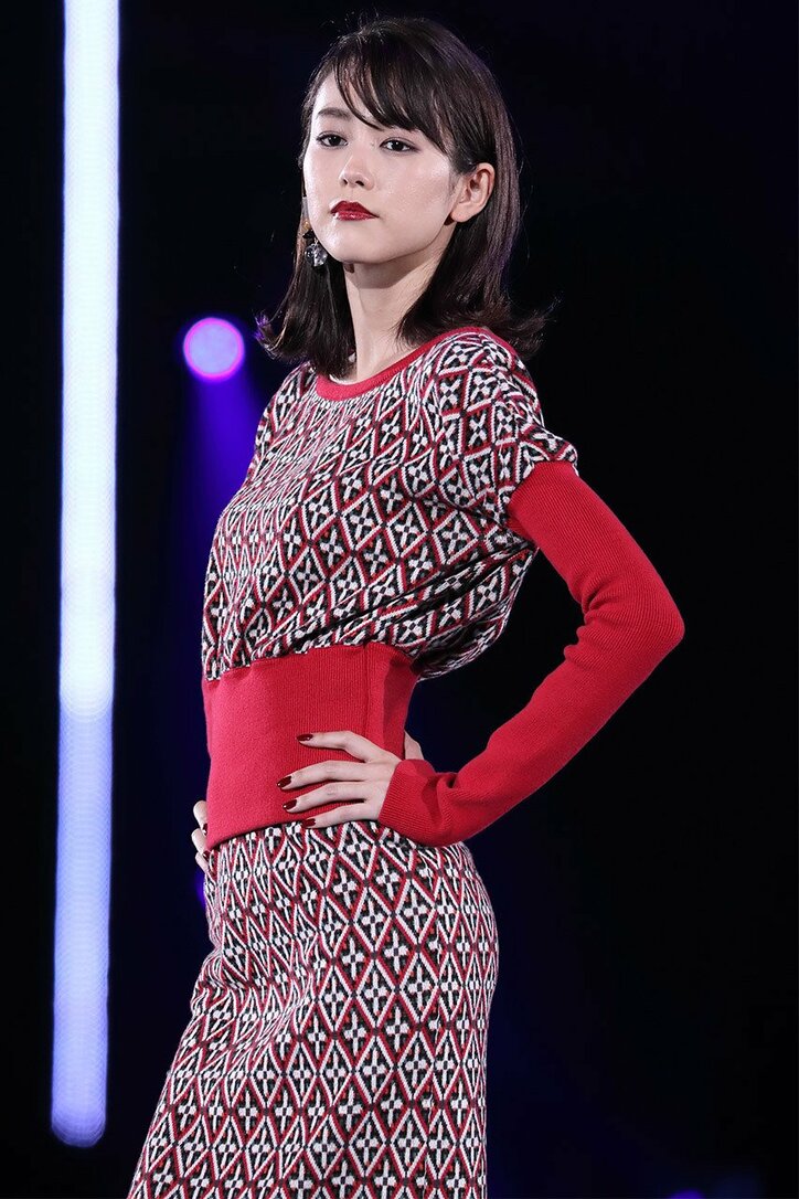 【画像集】桐谷美玲と河北麻友子がキスも！　人気モデルが一堂に！　 - 東京ガールズコレクション2017A/W