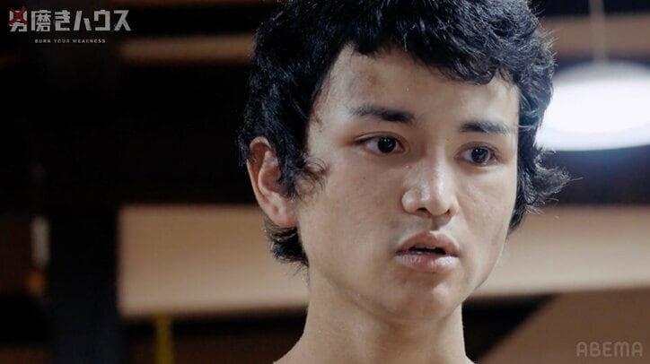 【写真・画像】25歳無職の“嘘”が仲間の前で露呈、足は震え顔面蒼白「これは、あれですね…」　1枚目