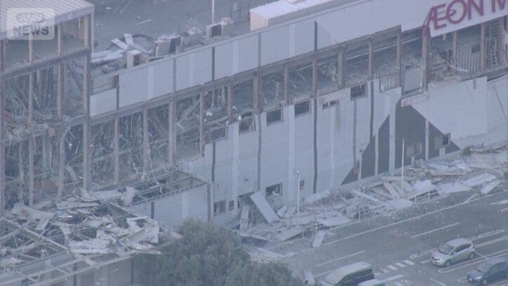 【地震情報まとめ】イオンモール熊本の爆発崩落で20～30人ほど安否不明 少なくとも数人死亡 ガス漏れの可能性指摘も　熊本城の天守閣や石垣など破損　各地で火事　橋の一部崩落も　熊本で震度７