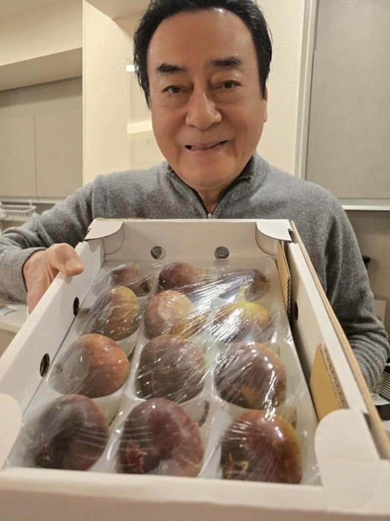  高橋英樹、大久保佳代子からの差し入れに感激「こんなに美味しいいちじくは」 