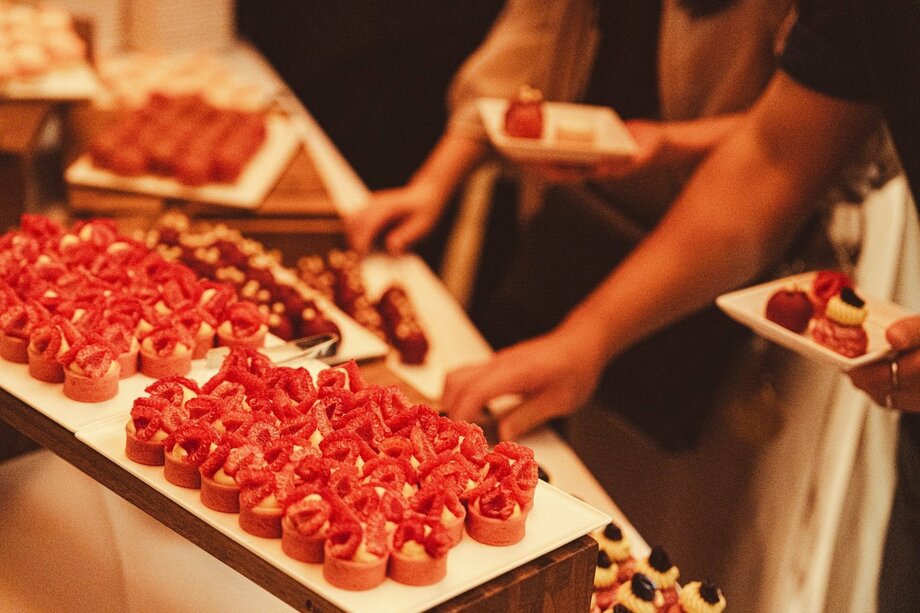 Z世代学生との産学連携プロジェクトから生まれた企画 結婚式場の新しい可能性を提案する「カップルのための恋愛番組鑑賞イベント」開催レポート