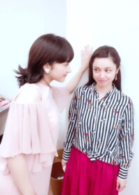 平愛梨、妹・祐奈の撮影現場に潜入「妹はすごい」と仕事ぶり絶賛