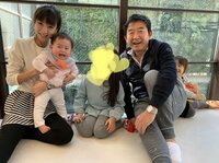 東尾理子、ほしのあきが娘を抱っこするも「人見知りしちゃって、ごめん」