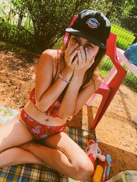 スザンヌ『プールプール』