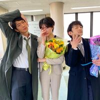 『最愛』松下洸平＆佐久間由衣＆津田健次郎の“刑事トリオ”に「首寝違えちゃった？」「この3人でスピンオフお願い」と喜びの声