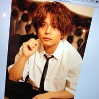 「ぶっ倒れるくらいかっこいい」声優・仲村宗悟のスタイリッシュなオフショットが大好評