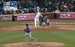 球場騒然…どこまで飛ばすんだよ！ 打った瞬間にホームランと分かるスコアボード直撃の超特大弾　球界屈指のフルスイング屋の“確信”の一撃にファン騒然