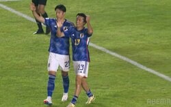 日本代表の“決定力キング”だ！ 咄嗟判断の“股抜きゴラッソ”が話題沸騰「あの角度は絶対決める」中村敬斗がカットインから右足ショットを叩き込んだ瞬間