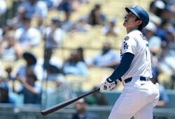 衝撃の「30/30」 大谷翔平、特大37号弾はメジャー全球場でスタンドインする“会心の一撃” 捉えた瞬間…球場総立ちの圧巻光景