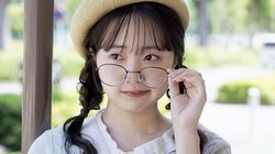 “日韓ハーフの新星”土田優空の癒やし系ベビーフェイス×柔肌ボディグラビア 『週刊SPA！』初登場