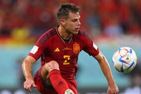 【W杯】スペイン代表DF、日本の“VAR判定弾”を疑問視「外に出ていたと信じている」