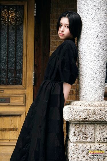 写真・画像】アンジュルム・平山遊季が見せる“お嬢様”グラビア