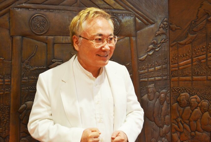 出身は整形外科　相撲好き・高須克弥院長の目がキラリ、特大サポーターの安美錦に「あれは弱ったふりかもね」 1枚目