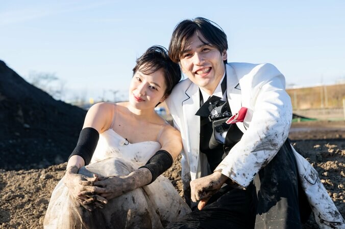 【写真・画像】過酷な婚前合宿サバイバル番組『ウェディングウォーズ』熾烈なバトルに挑む参加カップル8組に、一問一答インタビュー！ハトミ&さやかカップル編　1枚目