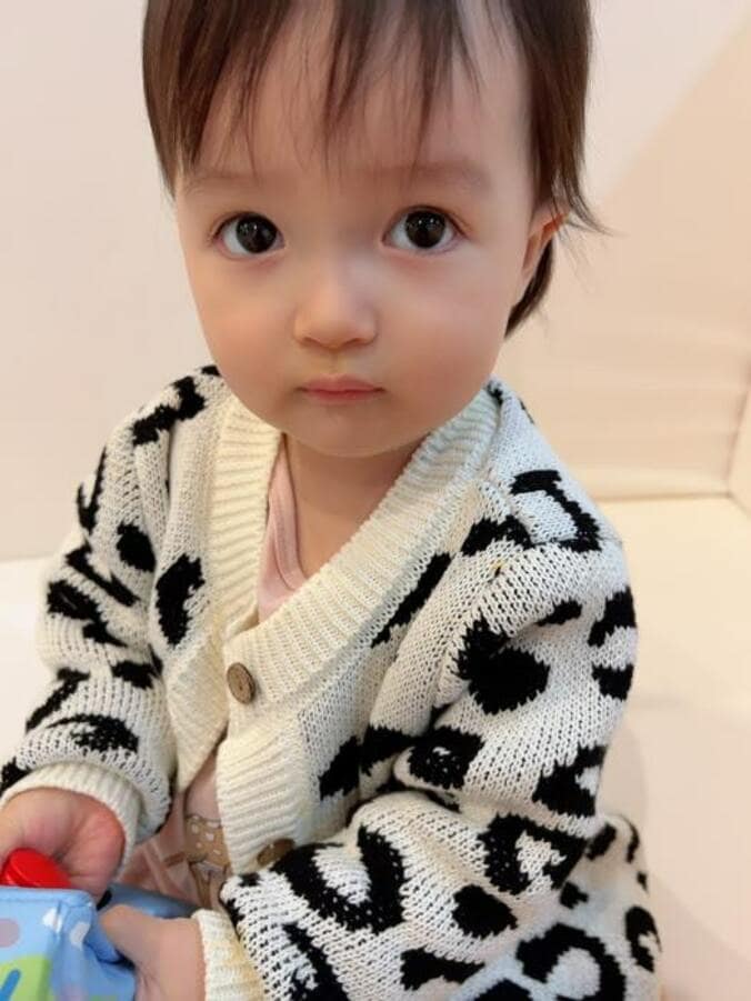  アレク、妻・川崎希が送ってくれなかった写真を公開「喧嘩してたから」  1枚目