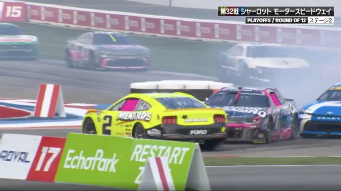 【写真・画像】シボレーは「まるでわざとやっているかのよう」 王座争うフォードを「撃墜」次世代の“暴れん坊”に批判　1枚目