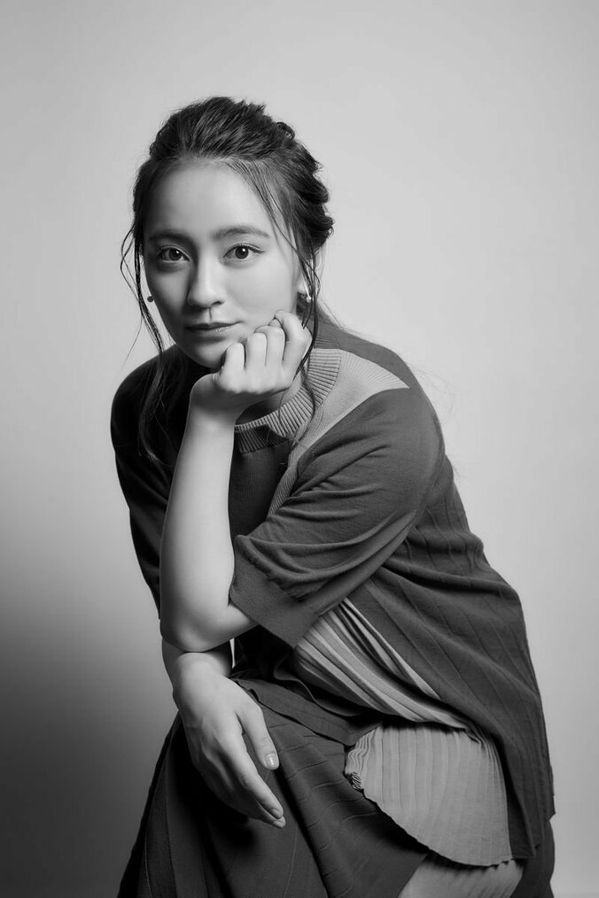 岡田結実、連続ドラマ初主演で妖精役の遠藤憲一と恋人よりも密な距離に　「おじさんのかわいさに癒されます」 11枚目