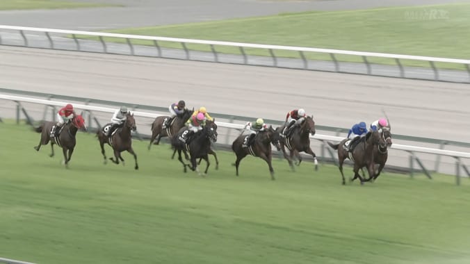 【映像】追い込まれて“覚醒”ものすごい豪脚差しが決まった瞬間
