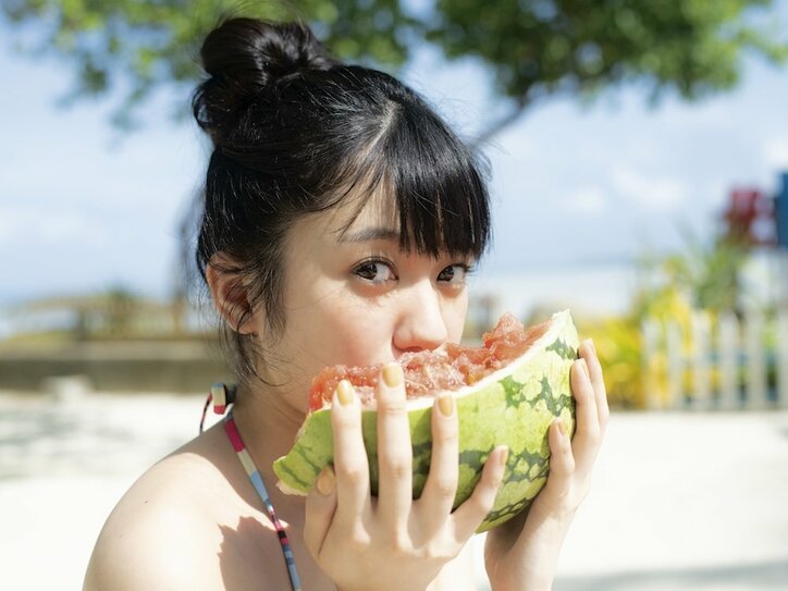 AKB大西桃香、神くびれ維持の秘訣は「ラッピングのリボンで縛ってます」