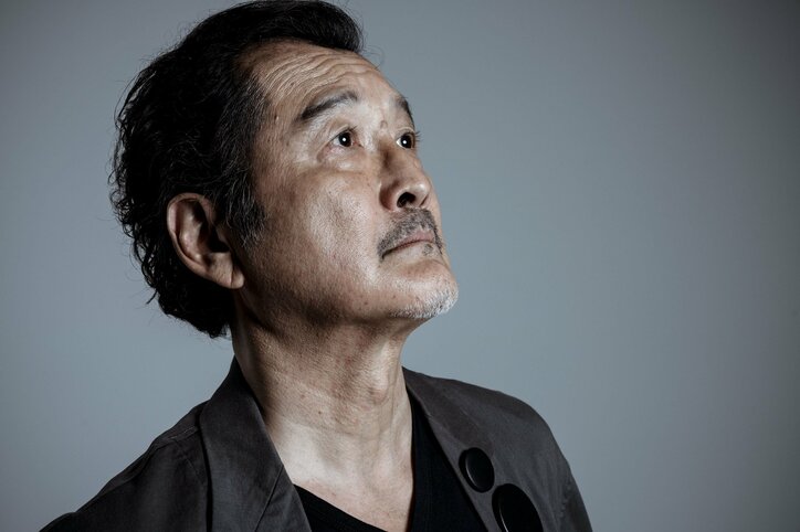 吉田鋼太郎、若手俳優から刺激を受ける日々「あいつらに抜かれたくない!」