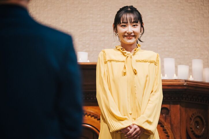 「えっ、どうしよう私…」元=LOVE・齊藤なぎさの“初めての恋”が早くも動き出す?『花束オオカミちゃん』第1話の場面写真が公開