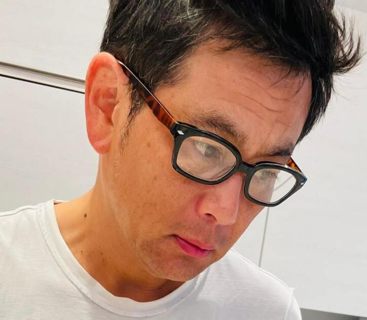  ココリコ・遠藤の妻、夫が不穏な表情を浮かべている理由「完全に焦げてますよ」 