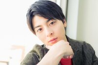 高杉真宙インタビュー「間違いなくこの役だと思った！」リアルなオタクを演じた『虹色デイズ』